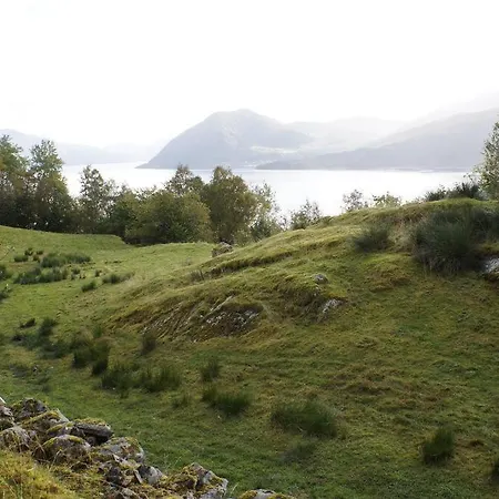 Semesterbostad Bregnehytte Leikanger (More og Romsdal)