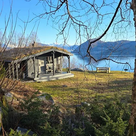 Bregnehytte Holiday home Leikanger (More og Romsdal)